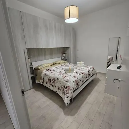 Mini-appartamento Citta * 瓦斯托