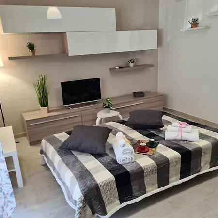 Mini-appartamento Citta Васто