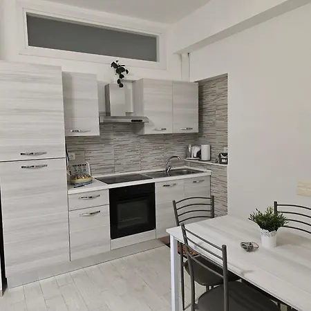 Mini-appartamento Citta Васто